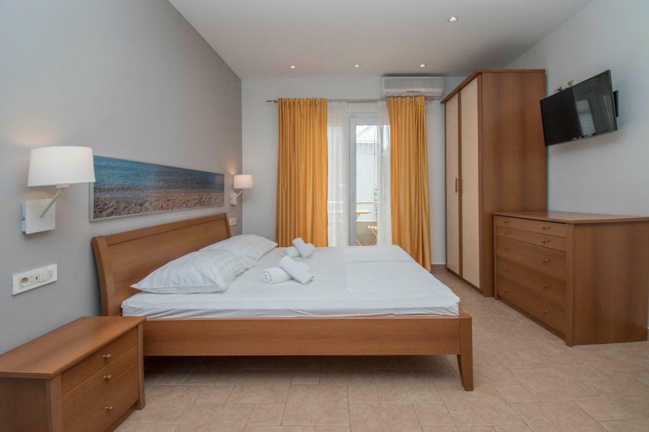 Apartments Antonio Tučepi المظهر الخارجي الصورة